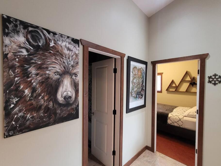 The Best 2 Bedrooms Suite In Revelstoke! Exterior photo